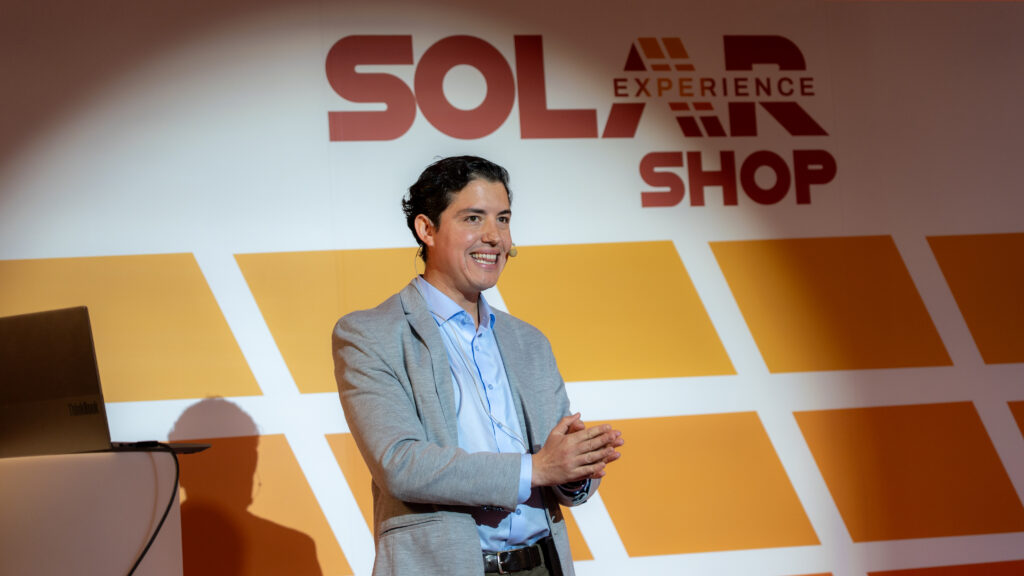 Open Table com Sebastián gonzález, da Hoymiles, na Solarshop Experience